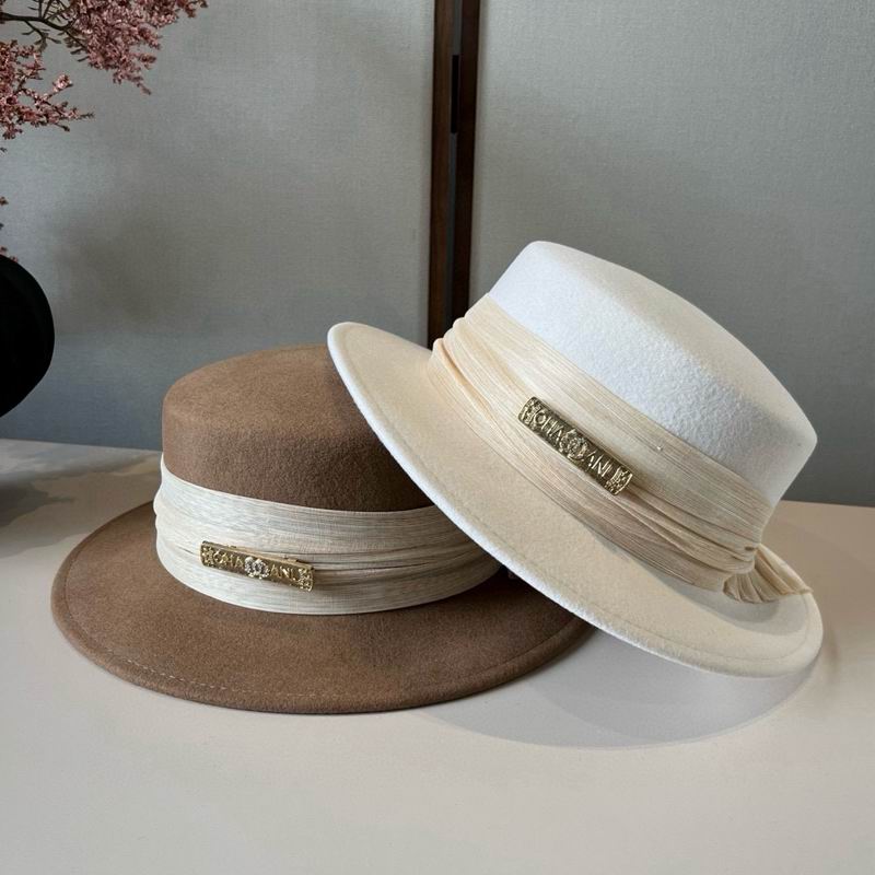 Chanel top hat 090813